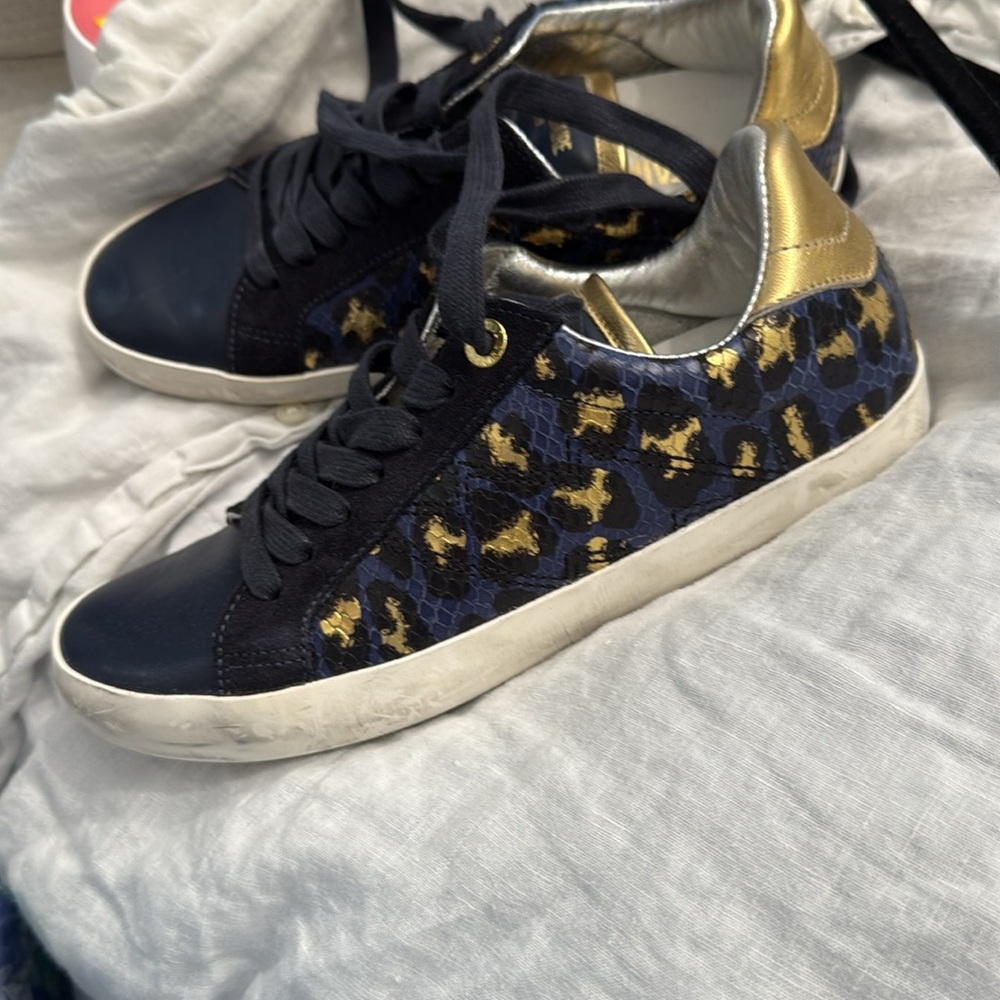 ZADIG AND VOLTAIRE NWOT Women's Navy and Gold Sneakers leather made in Italy 37 - Picture 3 of 5